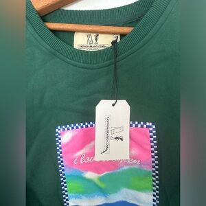 Brand new Fashion Brand Company cropped I love women sweatshirt, XS.